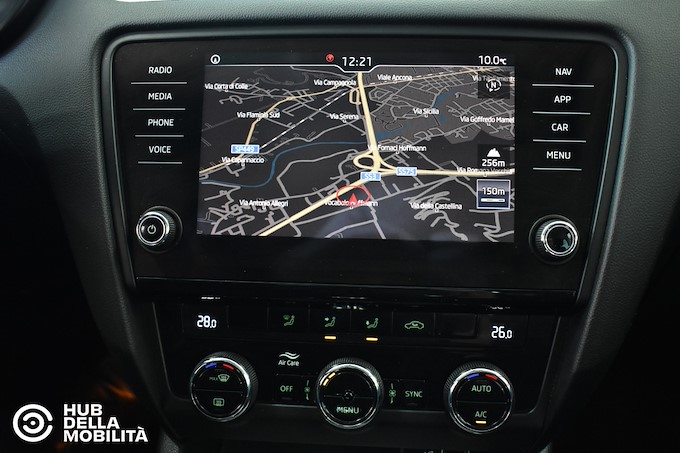 SKODA Octavia 1.5 DSG Wagon Ambition G-Tec